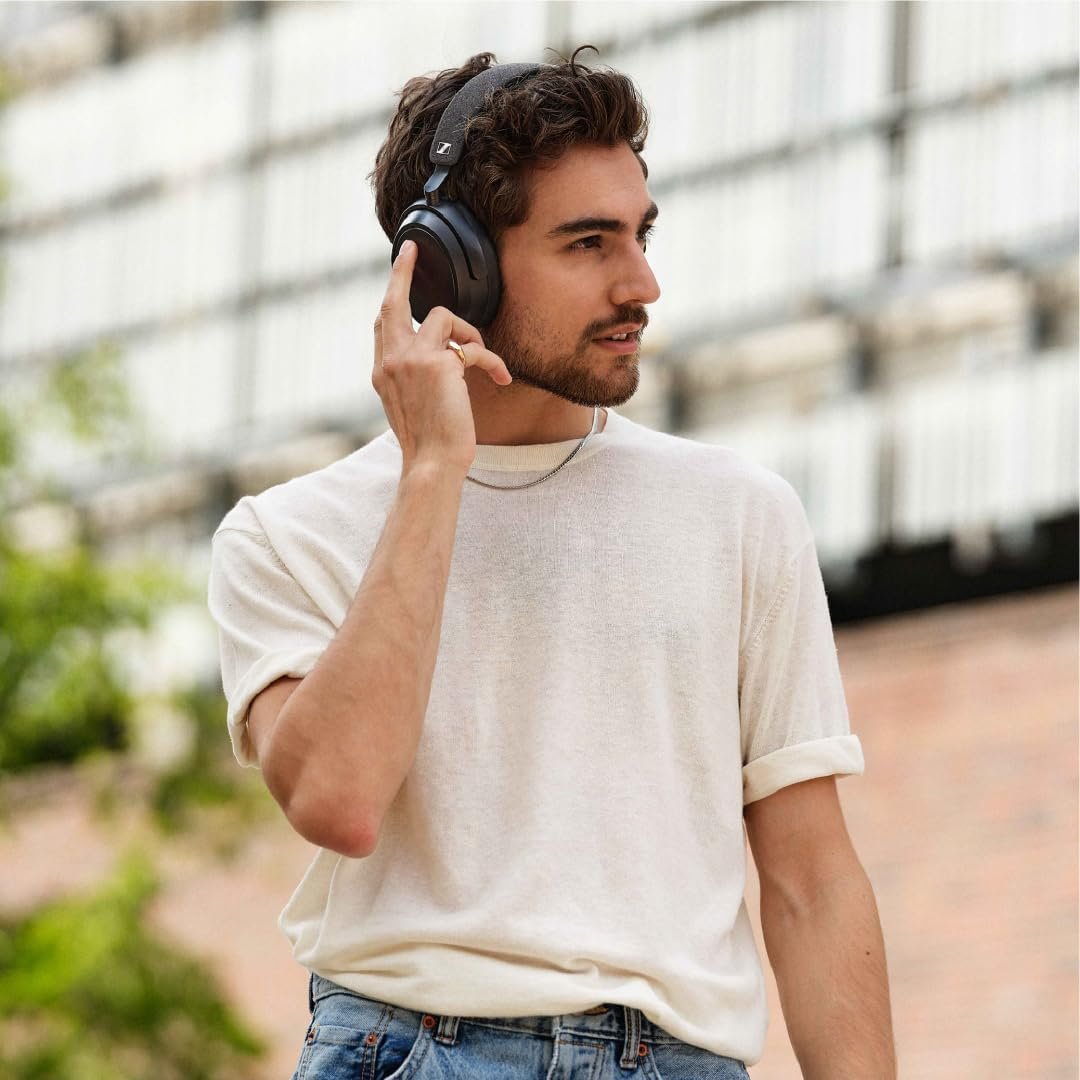 Sennheiser MOMENTUM 4 Wireless